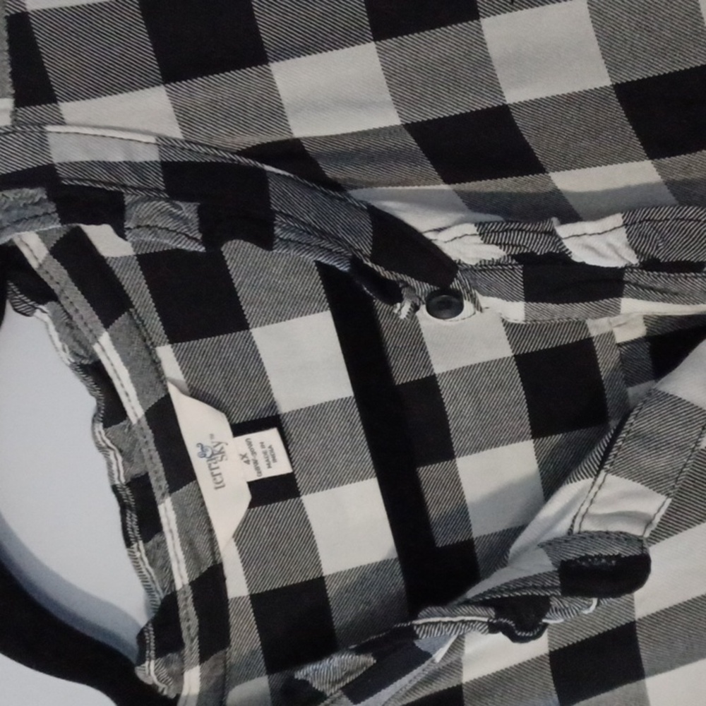 NWT Plus-Size Ruffled Buffalo Check Button Up!!! - Picture 5 of 7